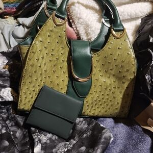 Green and Olive Women's Handbag Set